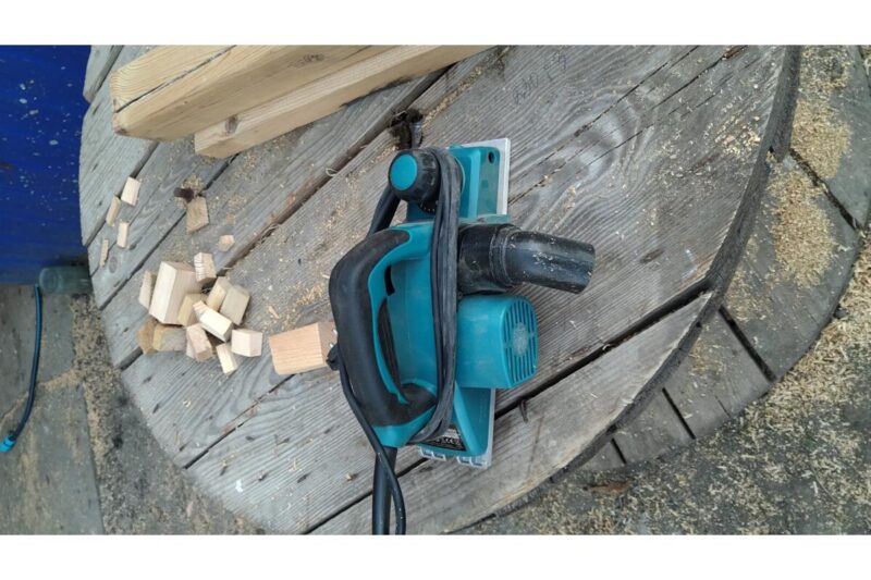 Рубанок Makita KP0800