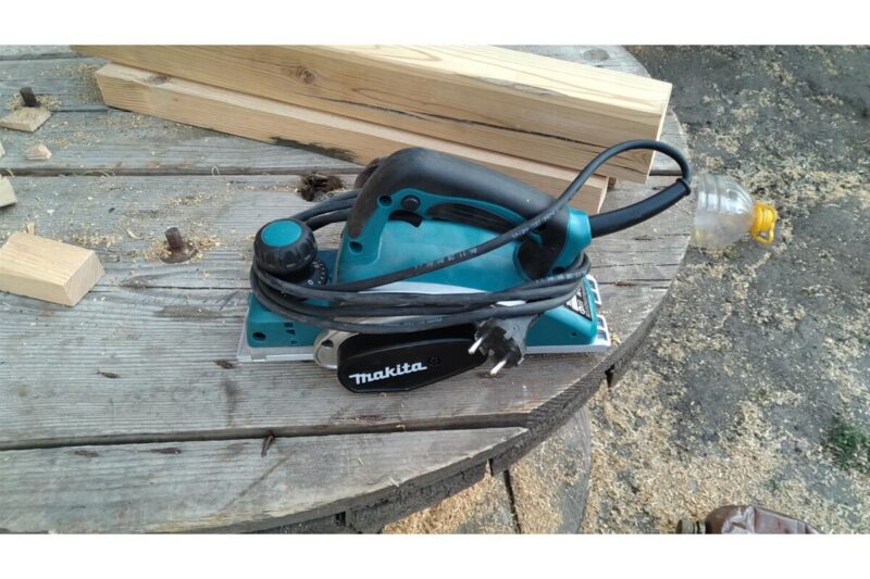 Рубанок Makita KP0800