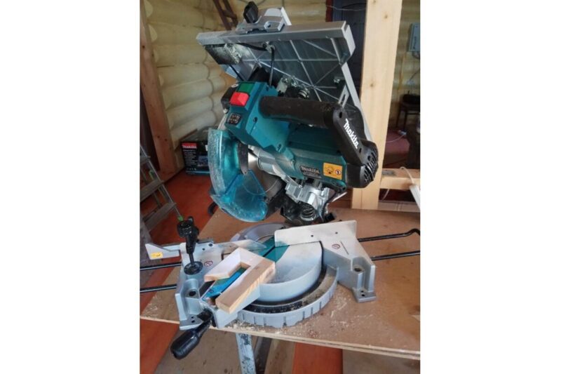 Комбинированная пила Makita LH1201FL