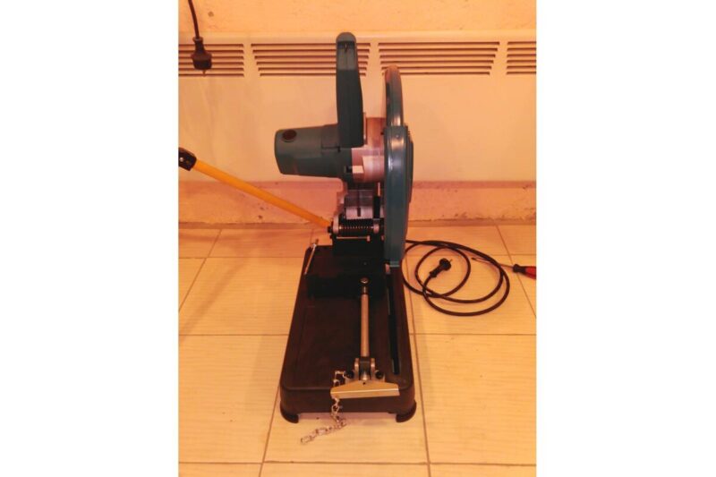 Монтажная отрезная пила Makita LW1401