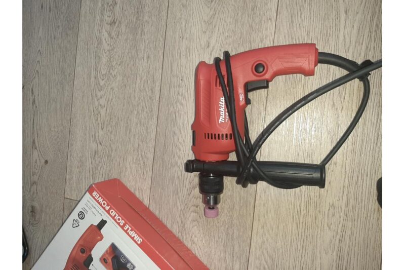 Ударная дрель Makita M0801