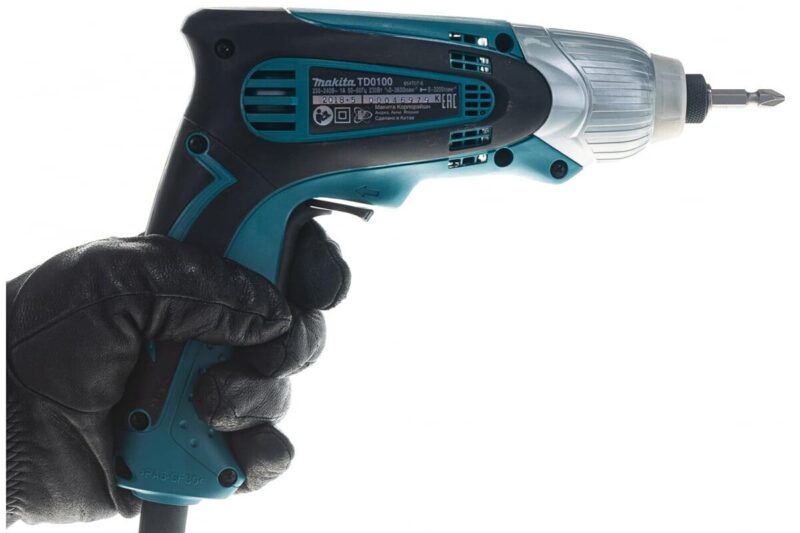 Ударный шуруповерт Makita TD0100