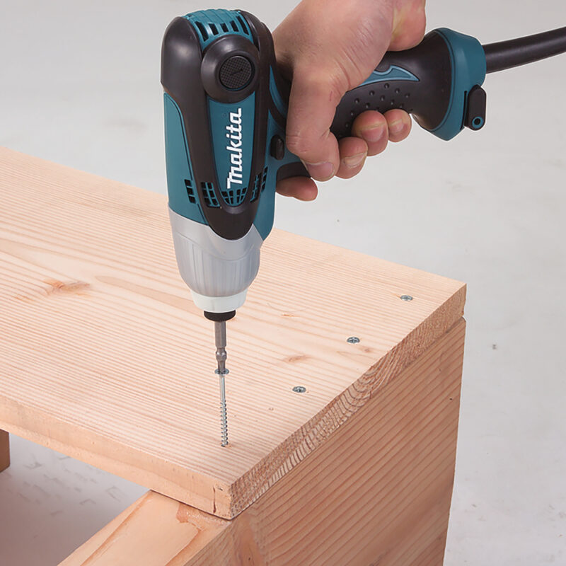 Ударный шуруповерт Makita TD0101