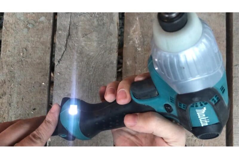 Ударный шуруповерт Makita TD0101F