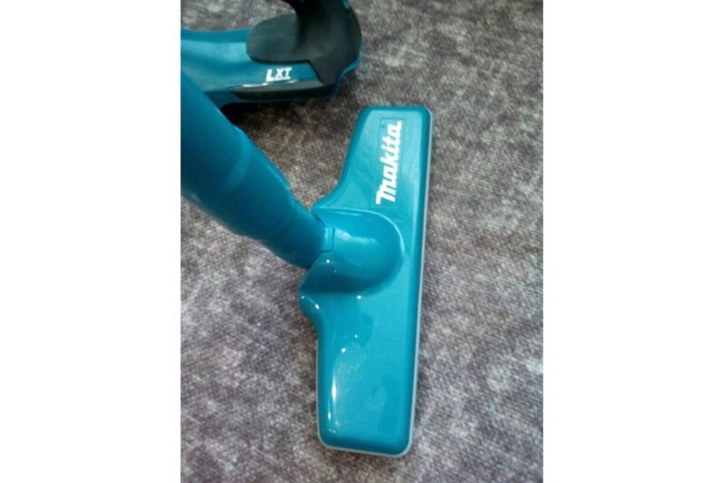 Пылесос Makita DCL181FZ