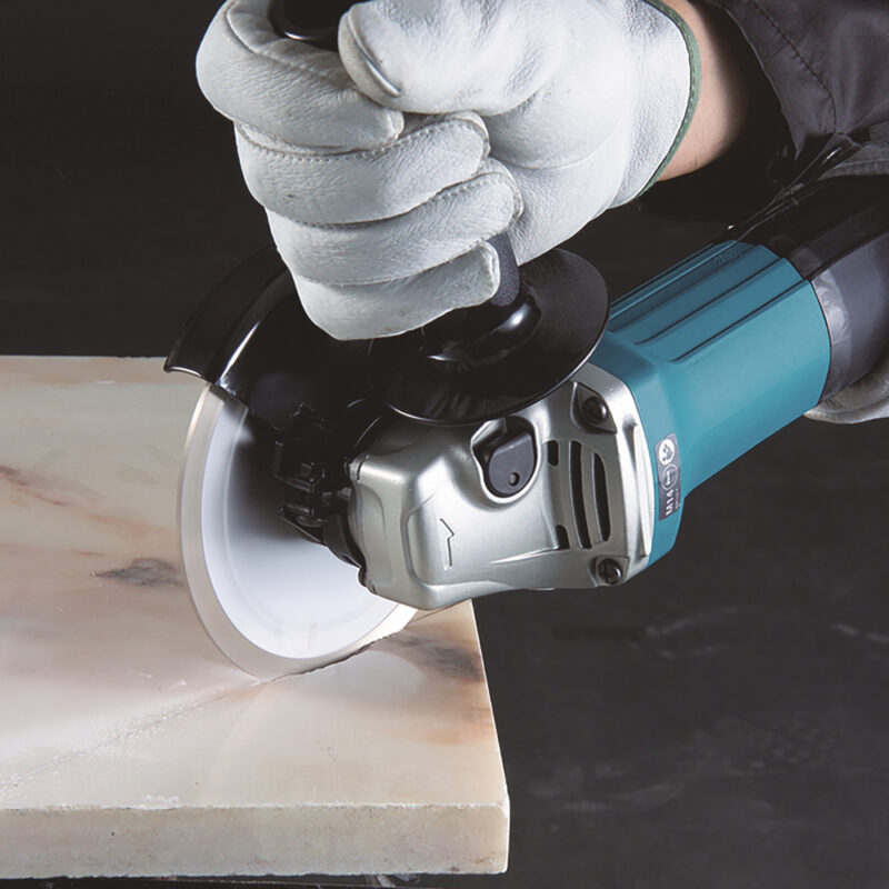 Угловая шлифмашина Makita GA5030R 125 мм, 720 Вт, 11000 обм, плавный пуск, антирестарт, 1.4 кг, кор.