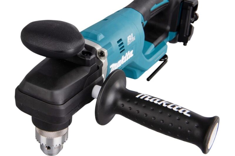 Аккумуляторная угловая дрель Makita DDA450ZK