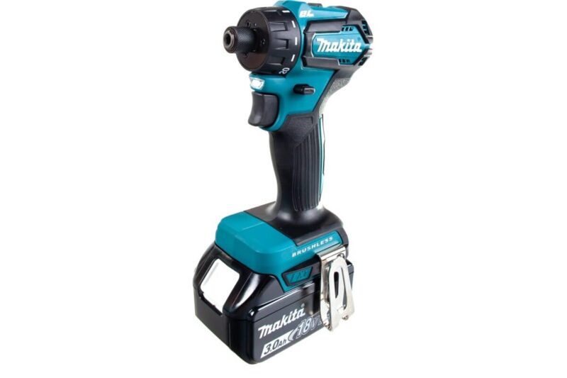 Аккумуляторный шуруповерт Makita DDF083RFE