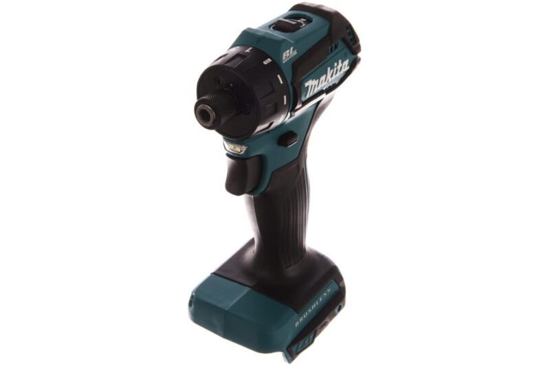 Аккумуляторный шуруповерт Makita LXT DDF083Z