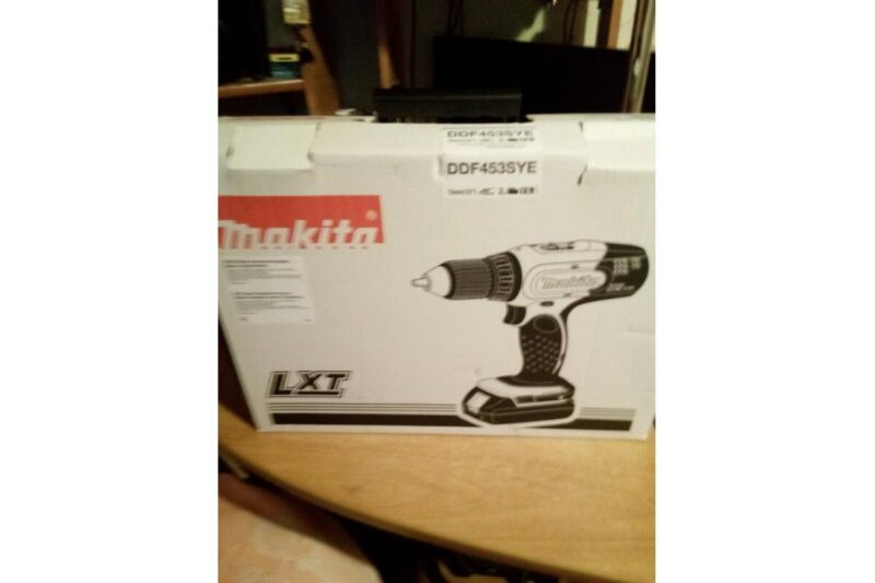 Аккумуляторная дрель-шуруповерт Makita LXT DDF453SYE