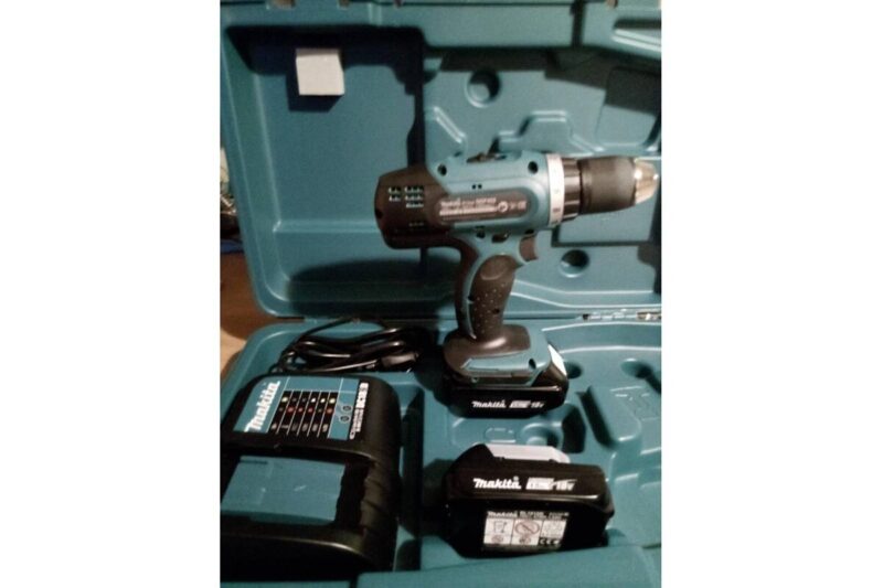 Аккумуляторная дрель-шуруповерт Makita LXT DDF453SYE