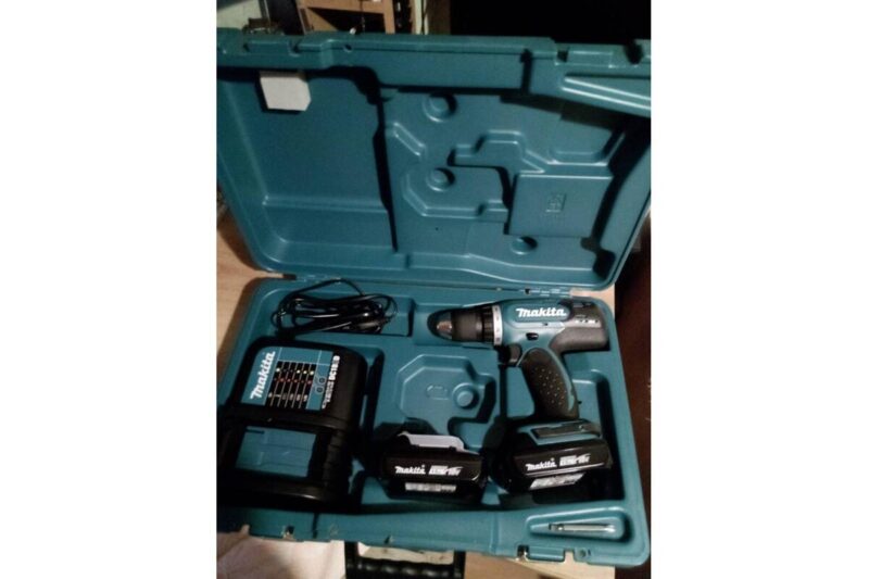 Аккумуляторная дрель-шуруповерт Makita LXT DDF453SYE