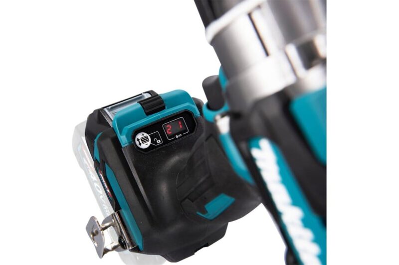 Аккумуляторная дрель-шуруповерт Makita XGT BL 40В DF001GZ