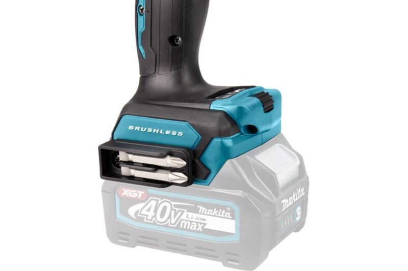 Аккумуляторная дрель-шуруповерт Makita XGT BL 40В DF001GZ