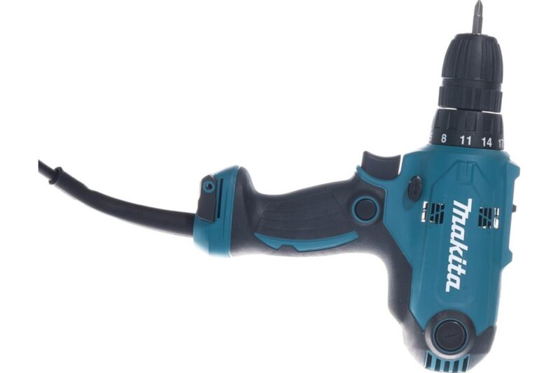 Дрель Makita DF0300