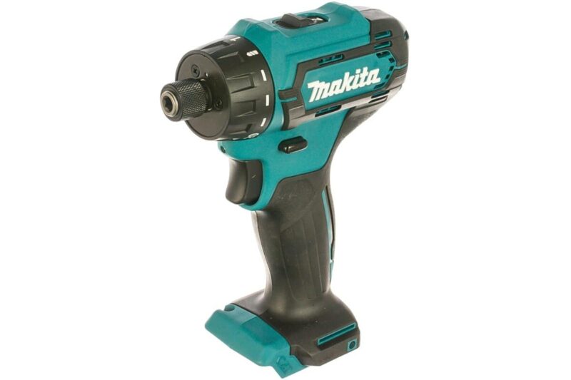 Аккумуляторная дрель-шуруповерт Makita CXT DF033DZ