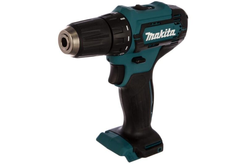 Аккумуляторная дрель-шуруповерт Makita CXT DF333DZ