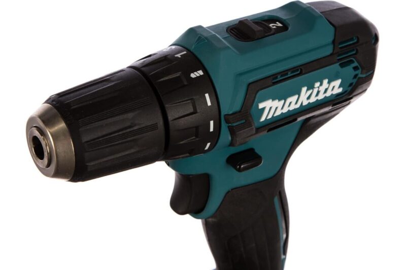 Аккумуляторная дрель-шуруповерт Makita CXT DF333DZ