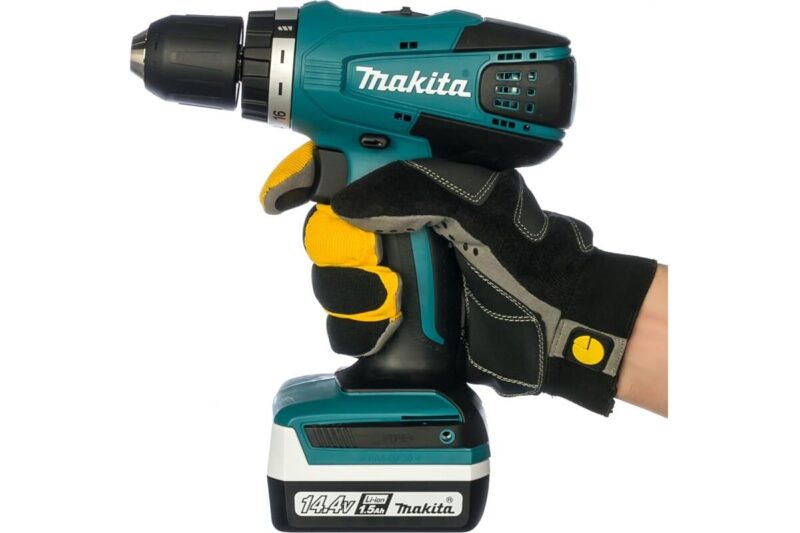 Аккумуляторная дрель-шуруповерт Makita DF347DWLE + фонарь