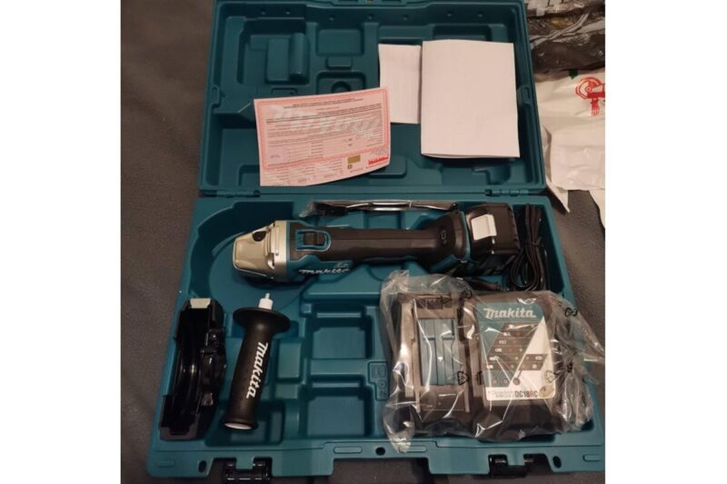 Аккумуляторная угловая шлифовальная машина Makita LXT DGA504RF