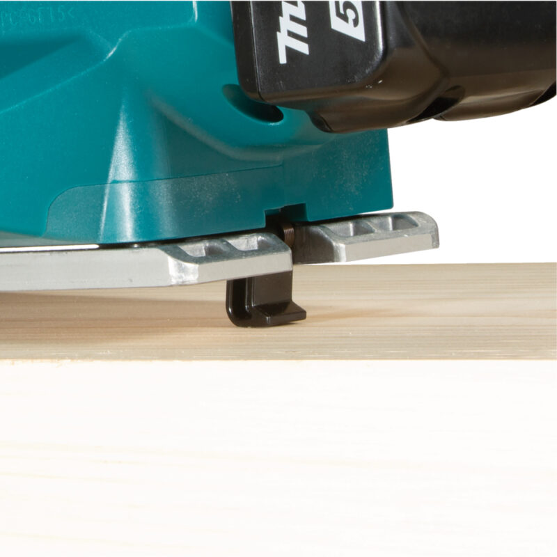 Аккумуляторный рубанок Makita LXT DKP181Z