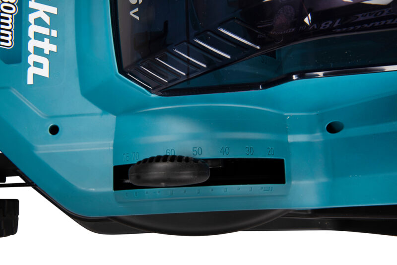 Аккумуляторная газонокосилка Makita LXT DLM382Z