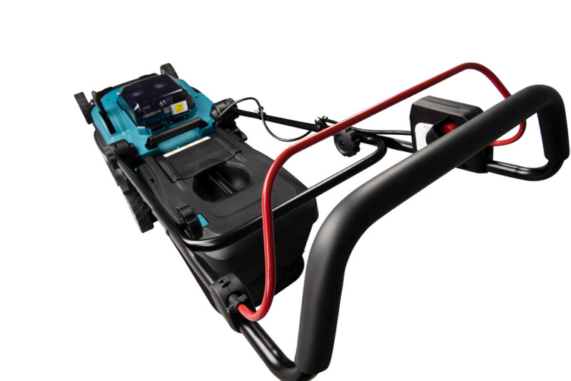 Аккумуляторная газонокосилка Makita LXT DLM382Z