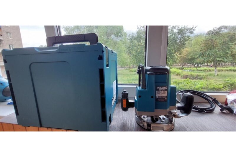 Фрезер Makita 3612 C