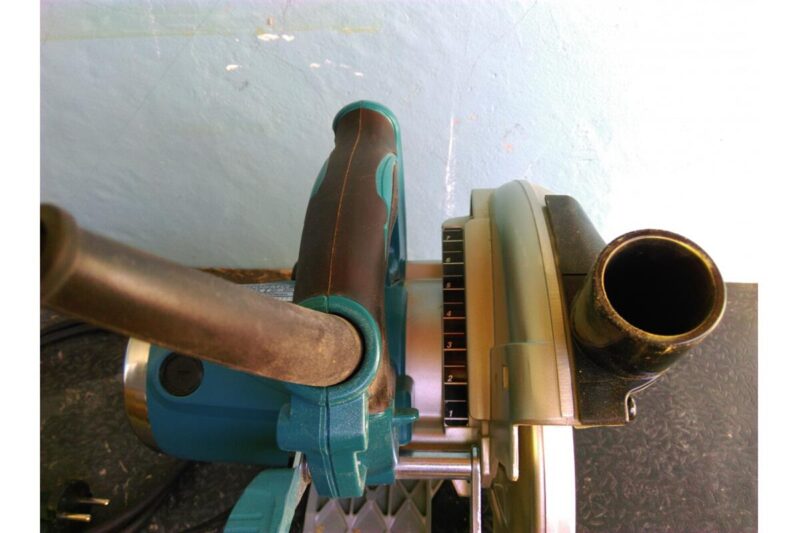 Пила дисковая Makita 5008MG