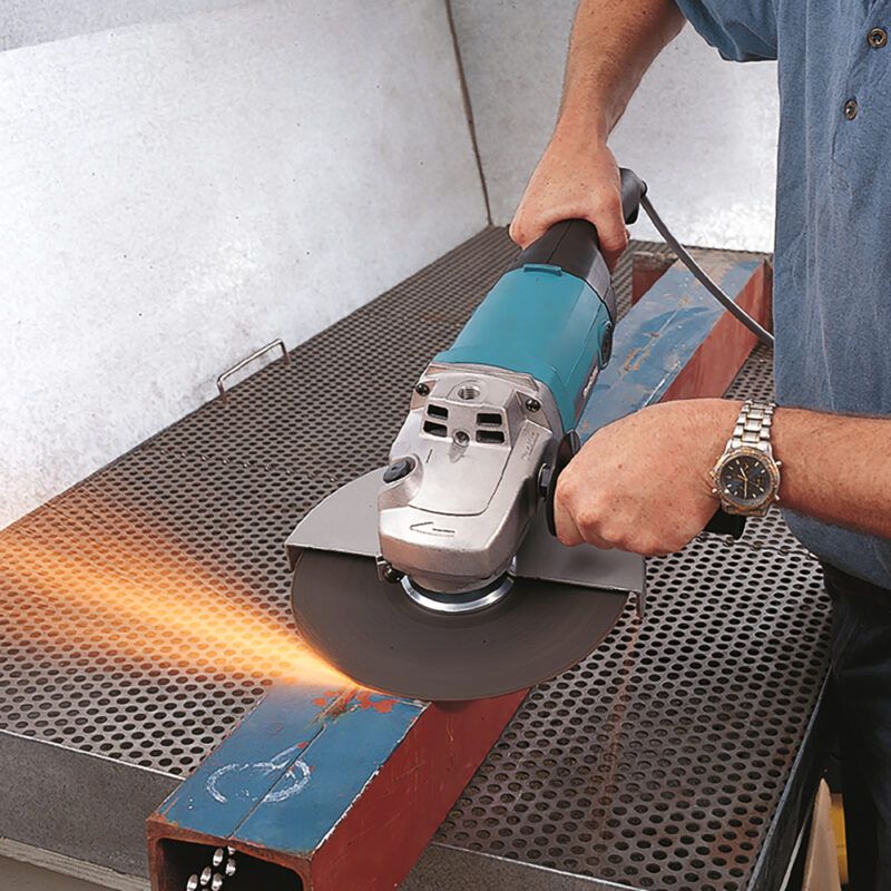 Угловая шлифмашина Makita 9069