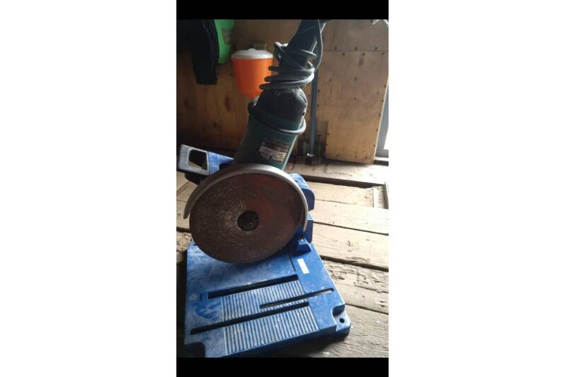 Угловая шлифмашина Makita 9069