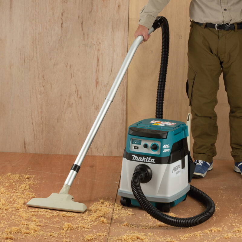 Аккумуляторный пылесос Makita без аккумулятора и зарядного устройства DVC157LZX3
