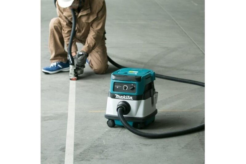 Пылесос Makita DVC860LZ