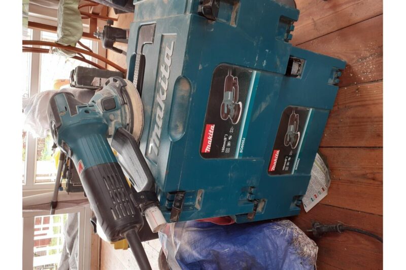 Эксцентриковая шлифмашина Makita BO6050J