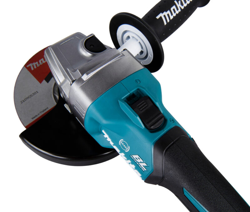 Аккумуляторная шлифовальная угловая машина Makita GA035GZ