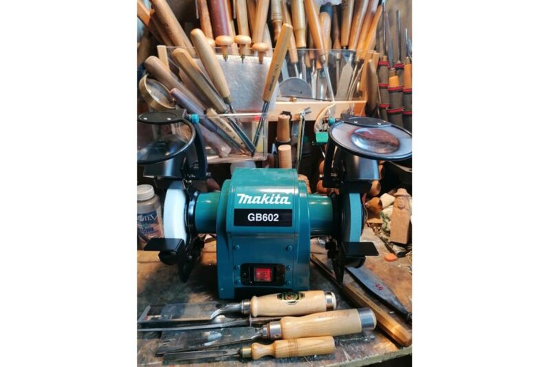 Точило Makita GB 602