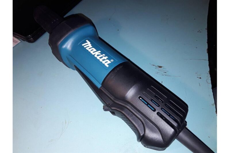 Прямошлифовальная машина Makita GD 0600