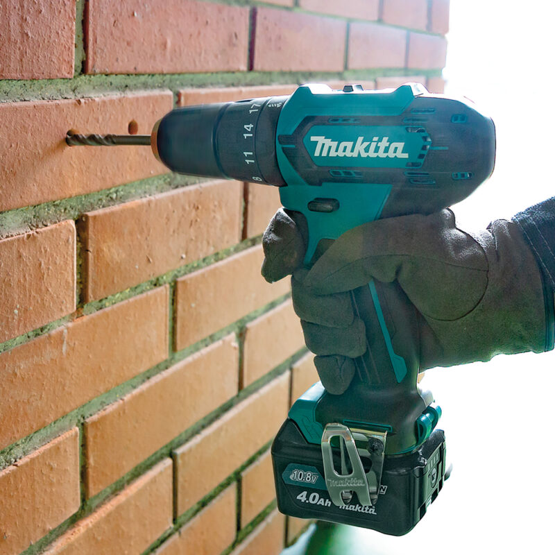 Аккумуляторная дрель-шуруповерт Makita HP333DWAE