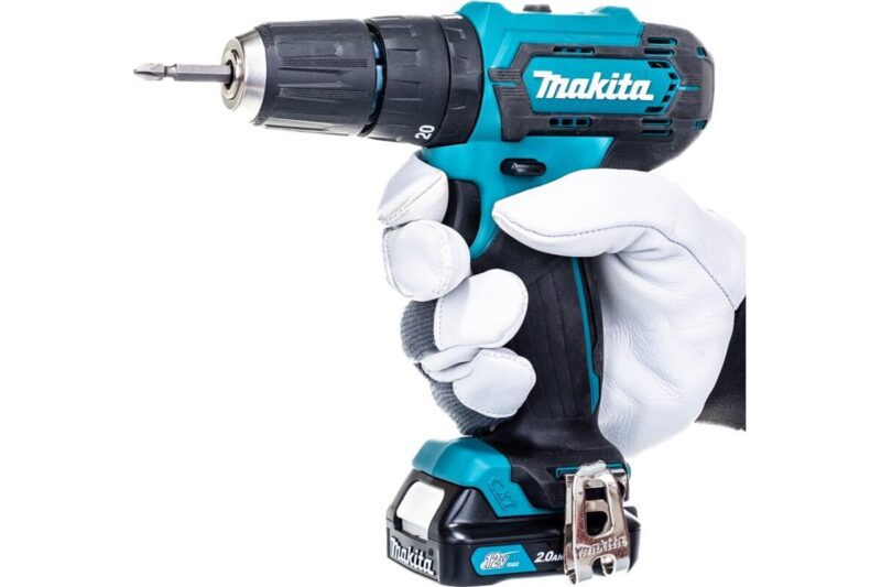 Аккумуляторная дрель-шуруповерт Makita HP333DWAE