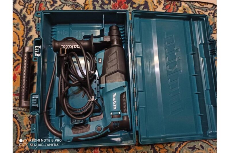 Перфоратор Makita HR2630
