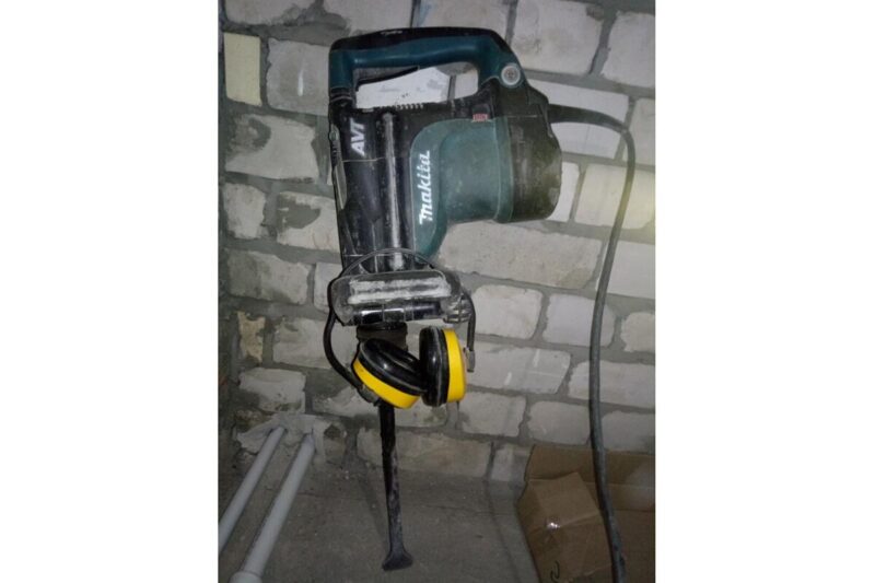 Перфоратор Makita HR 4511 C