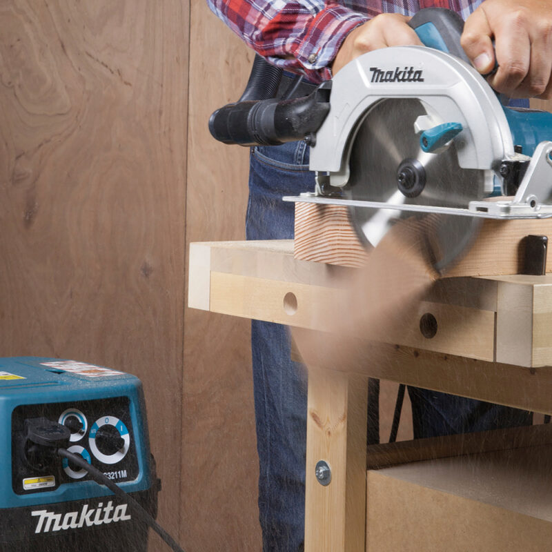 Дисковая пила Makita HS7600