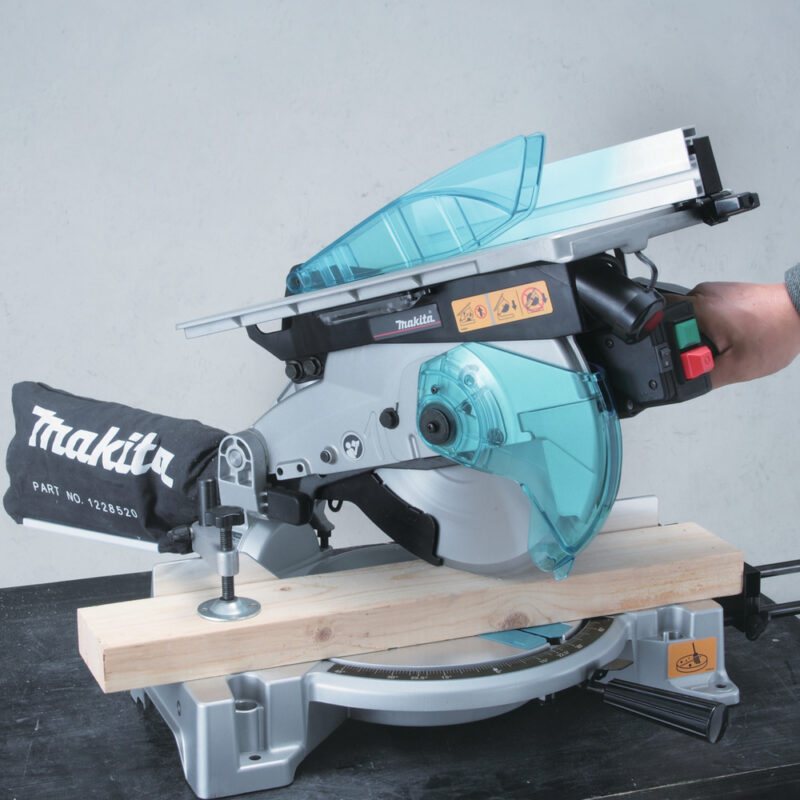 Комбинированная торцовочная пила Makita LH 1040 F