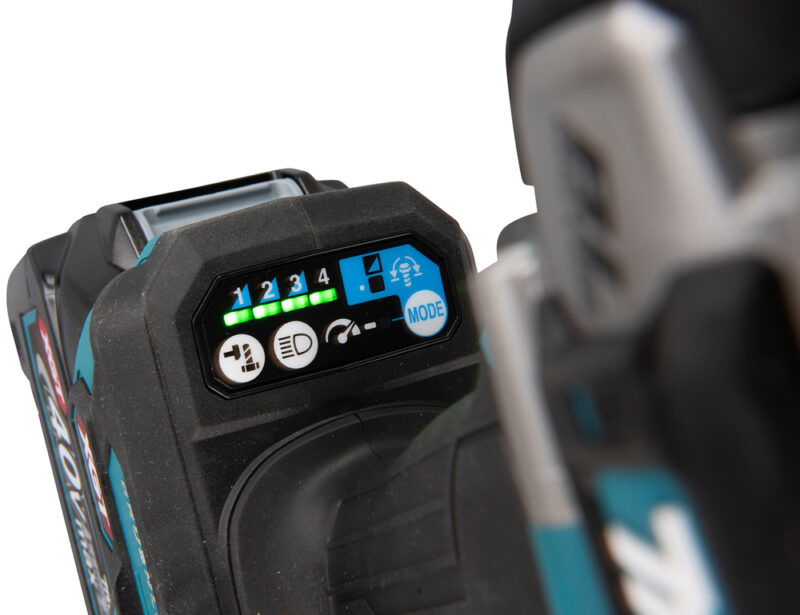 Аккумуляторный ударный гайковерт Makita XGT BL TW007GD201