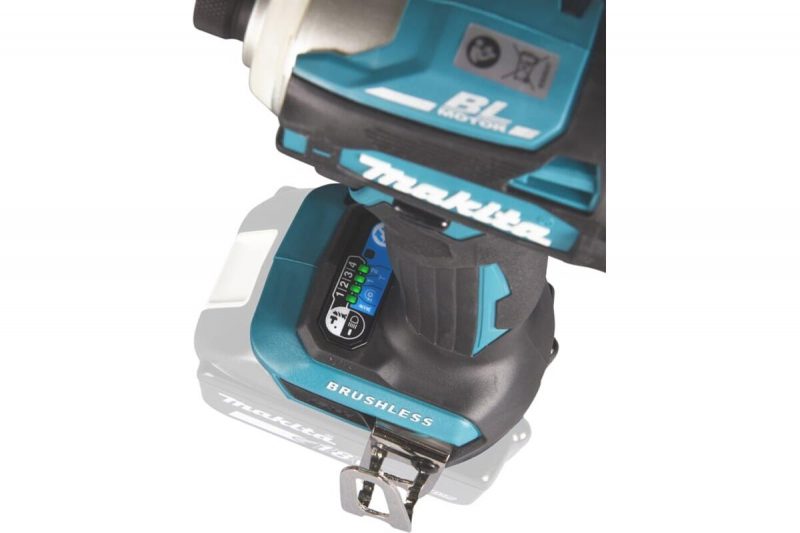 Аккумуляторный ударный бесщеточный шуруповерт Makita 180Нм, М5-М16 DTD172Z