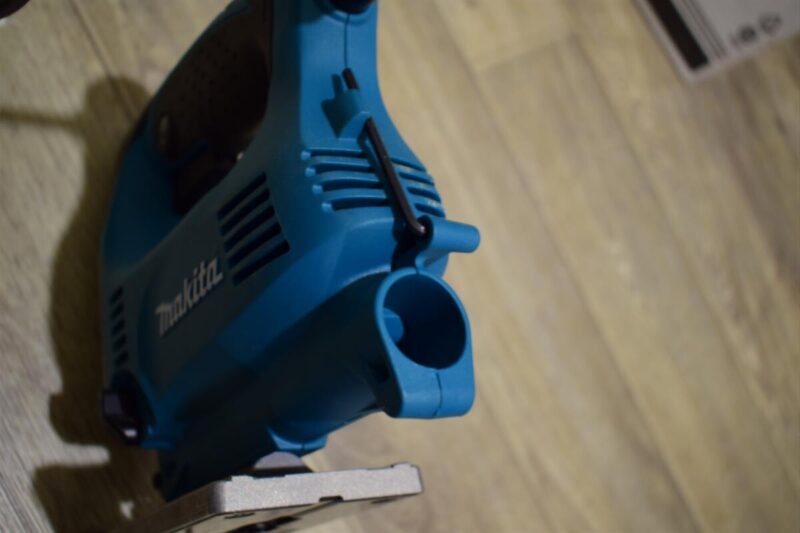 Электролобзик Makita 4329