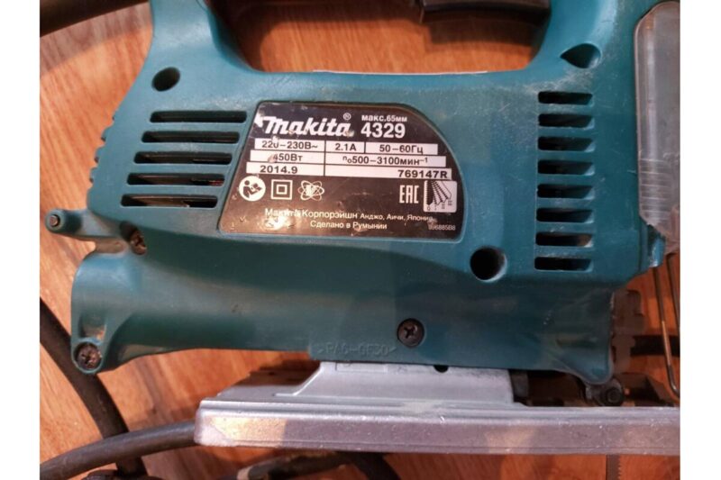 Электролобзик Makita 4329