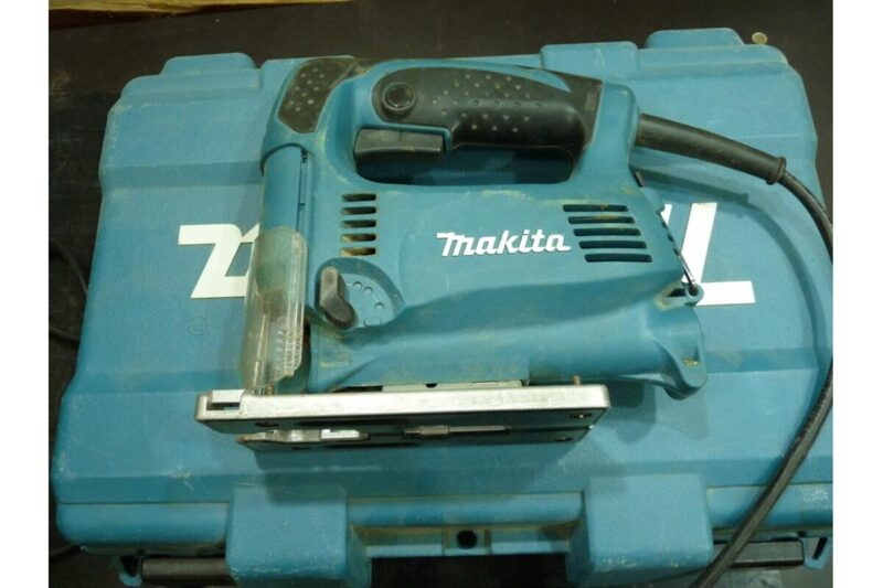 Электролобзик Makita 4329