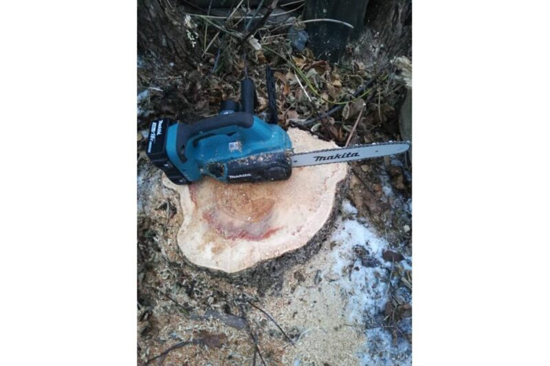 Цепная пила Makita LXT DUC302Z
