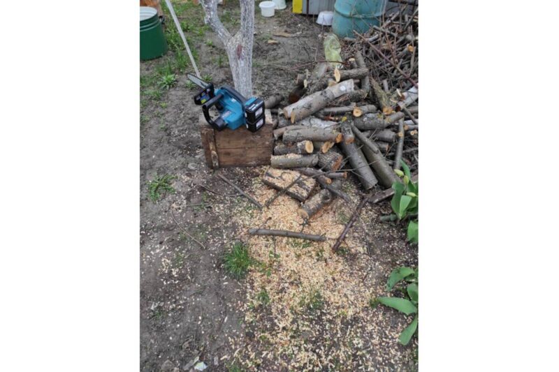 Цепная пила Makita LXT DUC302Z